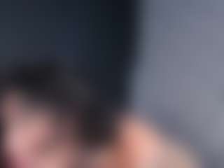 Giannasue's Live Sex Cam Show