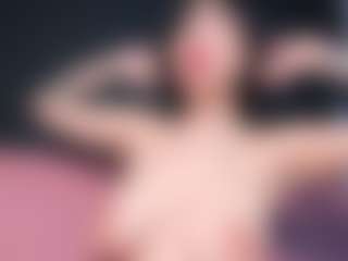 Giannasue's Live Sex Cam Show