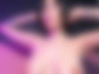 Giannasue's Live Sex Cam Show