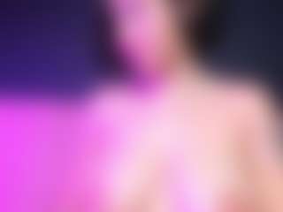 Giannasue's Live Sex Cam Show