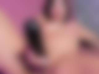 Giannasue's Live Sex Cam Show