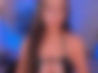 Live cam show with Bianca Pierce - Fingering MILF on Hubzter Live