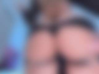 Live cam show with ScarletAndTom - Athletic on TeamSkeetLive