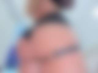 Live cam show with ScarletAndTom - Blonde Hair on numayanayam.club