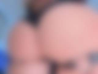 Live cam show with ScarletAndTom - Fingers on boobsie.com
