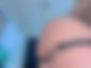 ScarletAndTom's Live Sex Cam Show