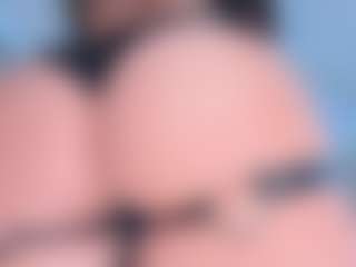 Live cam show with ScarletAndTom - Shaved Pussy on Cam Slut