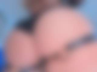 Live cam show with ScarletAndTom - Shaved Pussy on instabang