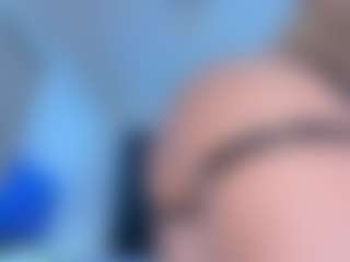Live cam show with ScarletAndTom - Blonde Hair on alttransgirls | united states