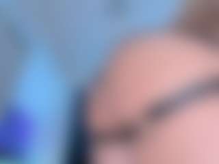 Live cam show with ScarletAndTom - Cock Rating on googirlz