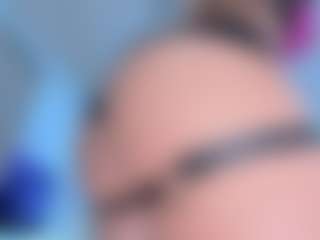 Live cam show with ScarletAndTom - Solo Show on xDating