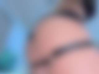 Live cam show with ScarletAndTom - Solo Show on 1on1-livenow