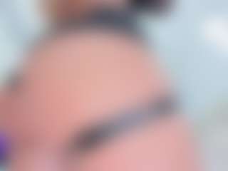 Live cam show with ScarletAndTom - Swallow on 1on1-livenow