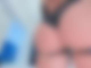 Live cam show with ScarletAndTom - Tease on Camsoda