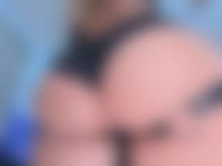 ScarletAndTom's Live Sex Cam Show