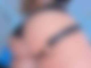 ScarletAndTom's Live Sex Cam Show
