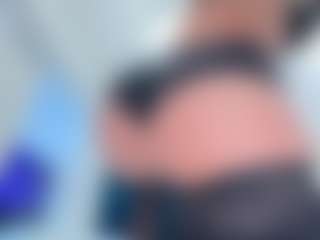 ScarletAndTom's Live Sex Cam Show