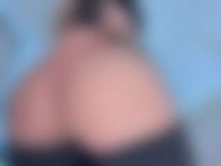ScarletAndTom's Live Sex Cam Show