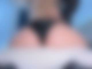 Live cam show with ScarletAndTom - BBW on Mixed Magazine Live