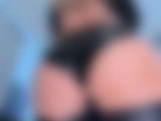 ScarletAndTom's Live Sex Cam Show