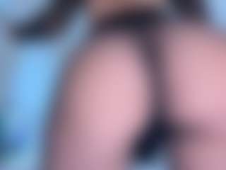 Live cam show with ScarletAndTom - Ass Bouncing on Dolls Live