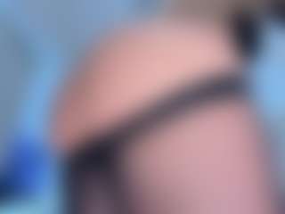 Live cam show with ScarletAndTom - Big Ass on Camversity