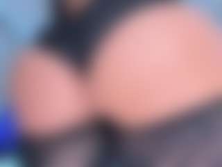 Live cam show with Scarletthegoddess - Small Cock on MyBangCams