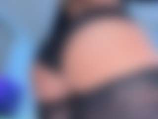 Live cam show with Scarletthegoddess - White on CamSextacy | united states