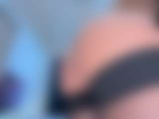 Live cam show with Scarletthegoddess - Natural on Cam Slut