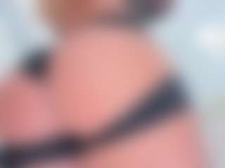 Live cam show with Scarletthegoddess - HD on Camsoda