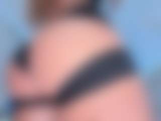 Live cam show with Scarletthegoddess - Natural on Camsoda