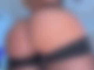 Live cam show with Scarletthegoddess - Foot Fetish Athletic on Camsoda