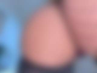 Live cam show with Scarletthegoddess - Tease on https://playwithruby.com