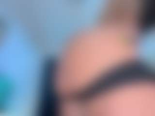 Live cam show with Scarletthegoddess - Foot Fetish on studioflirtlive.com