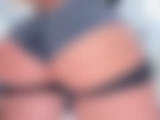 Live cam show with Scarletthegoddess - Oil on Camsoda