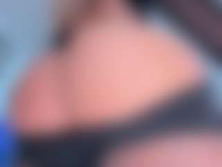 Live cam show with Scarletthegoddess - Strip on CSO-WL