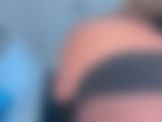 Live cam show with Scarletthegoddess - Foot Fetish Blonde Hair on Camsoda
