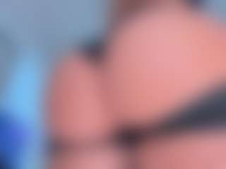 Live cam show with Scarletthegoddess - Blonde Hair on hotwifechat.live