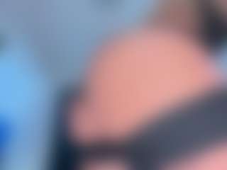 Live cam show with Scarletthegoddess - Threesome on Camsoda