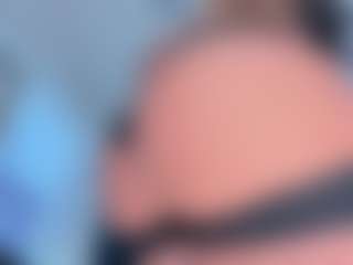 Live cam show with Scarletthegoddess - Tease on CamClone