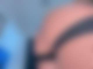Live cam show with Scarletthegoddess - Athletic BBW on Dolls Live