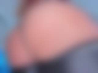 Live cam show with Scarletthegoddess - Foot Fetish on infinitiblacc.com