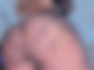 Live cam show with Scarletthegoddess - Blonde Hair HD on Camsoda