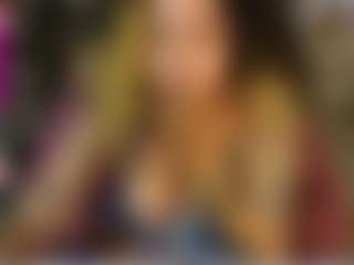 Live cam show with alesyahampton - Ebony on Chatstar | colombia