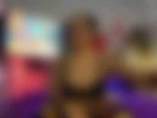 Live cam show with alesyahampton - Ebony on CamwithHer | colombia
