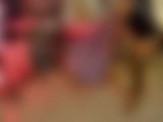 Live cam show with alesyahampton - Ebony Squirt on Camsoda
