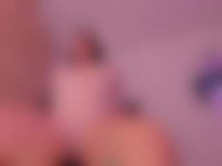Live cam show with SaraOwens - Dildo on Gym Cam Girls