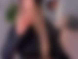 Live cam show with AmyWoods - Cute on Fit Hotties