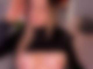Live cam show with AmyWoods - Butt Plug on Camsoda.co