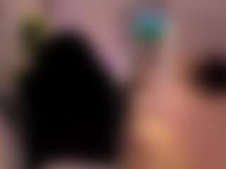 Live cam show with AmyWoods - Butt Plug on SmokeAndPoke
